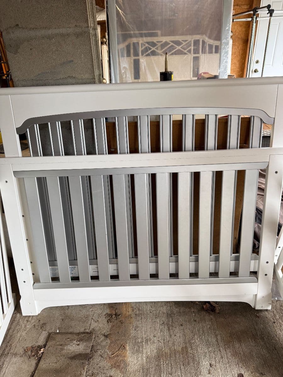 Maple Avenue Estate Sale photo 11