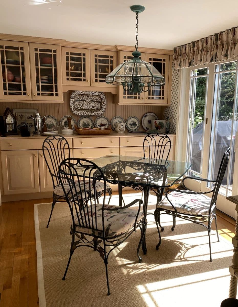 CHARMING ELEGANCE IN EAST ORLEANS! EVERYTHING MUST GO! photo 2