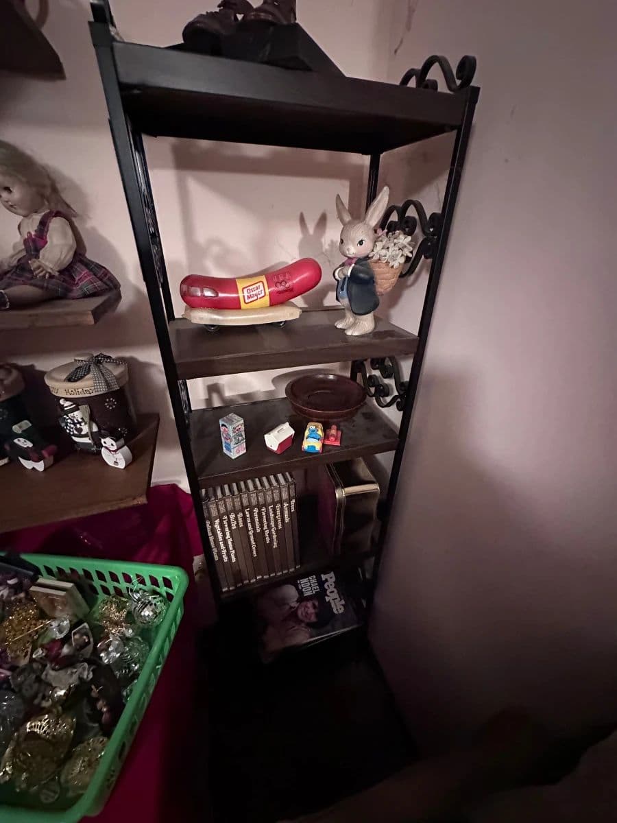 PACKED ESTATE SALE — SWAROVSKI, MCM, VINTAGE 70s, CHRISTMAS & COLLECTIONS GALORE! photo 9