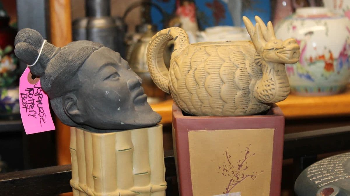 Get a Grip a Teapot Sale photo 3
