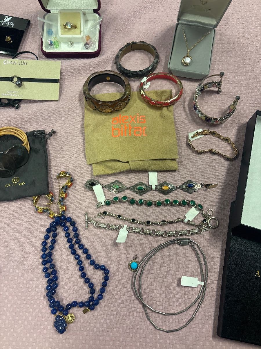 Estate Sales Plus Sale in Deerfield! photo 8