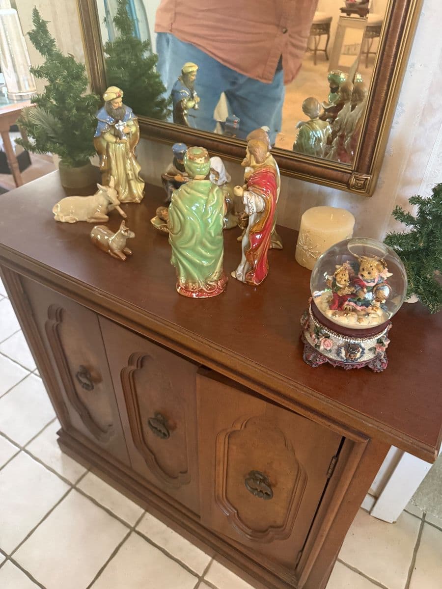 An Estate Sale Older Than You & Still Looking Good photo 10
