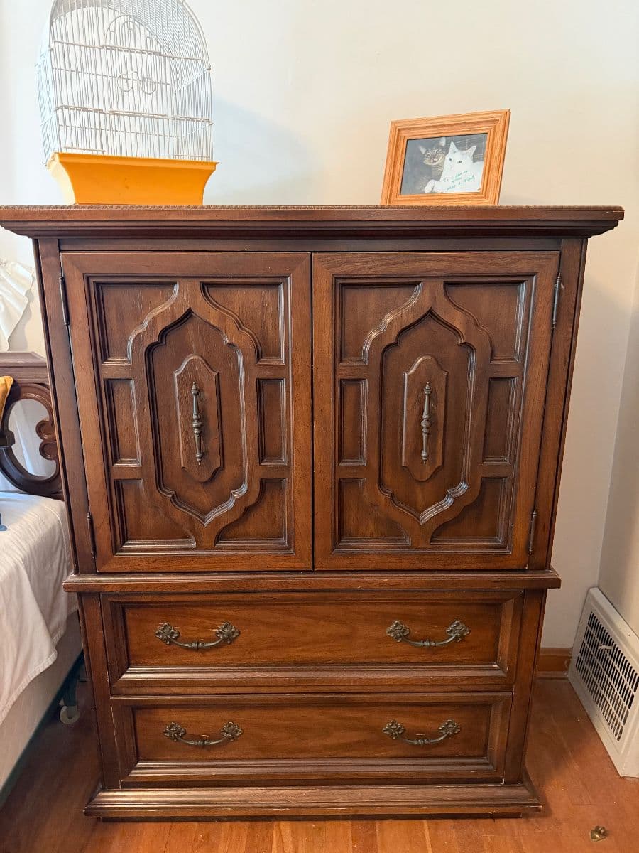 Elle and Emme Estate Sales……..TOTALLY VINTAGE SALE photo 11