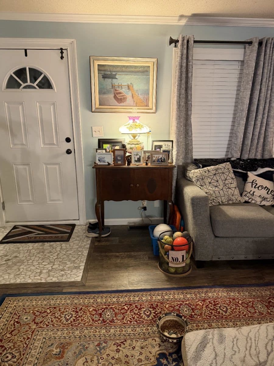 Deceased / Moving Sale photo 5