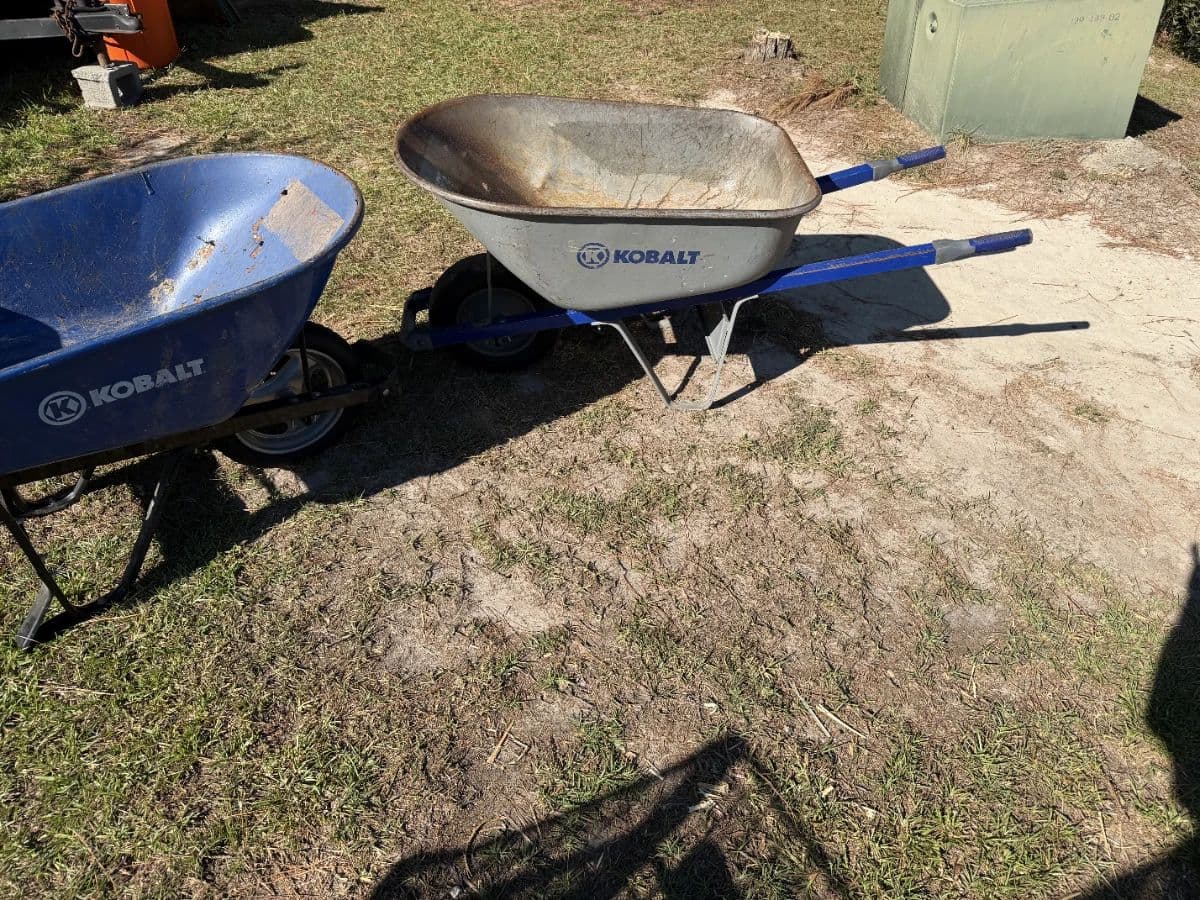 Deceased / Moving Sale photo 11