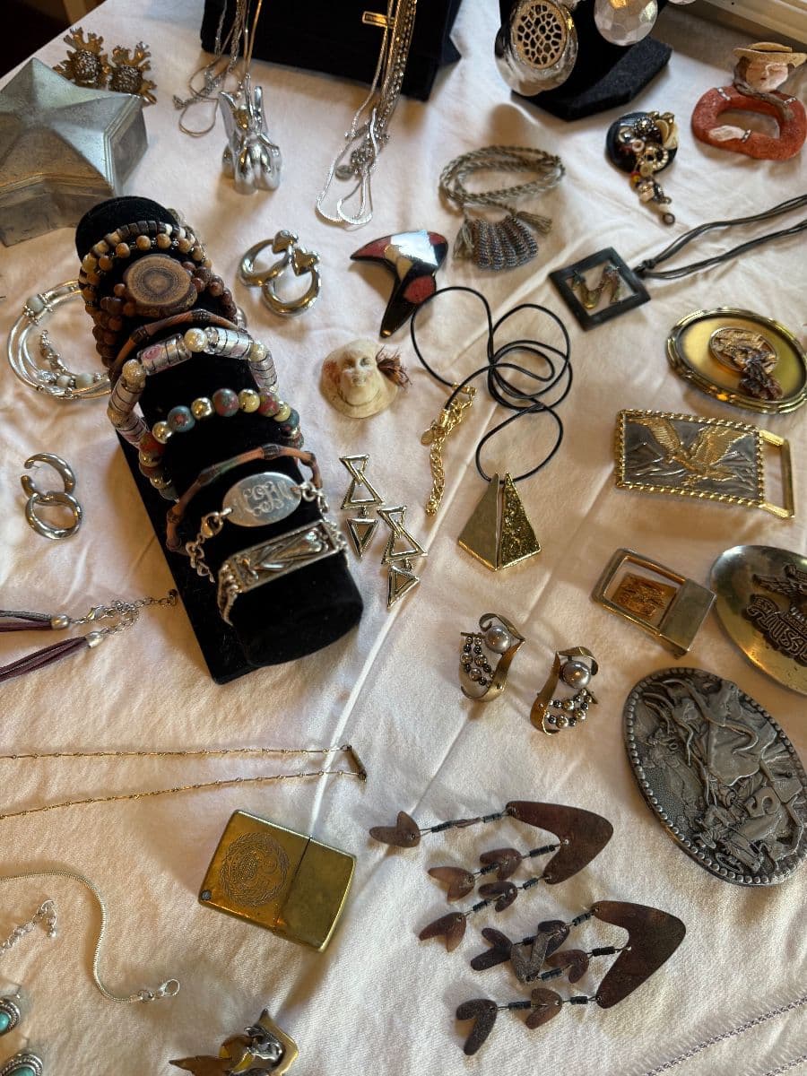 OLNEY Amazing 3-day ESTATE SALE photo 1