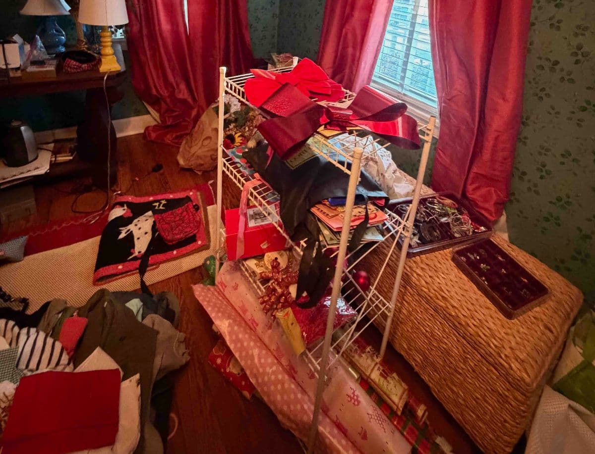 Capital Hill Estate Sale - EVERYTHING must go! photo 12