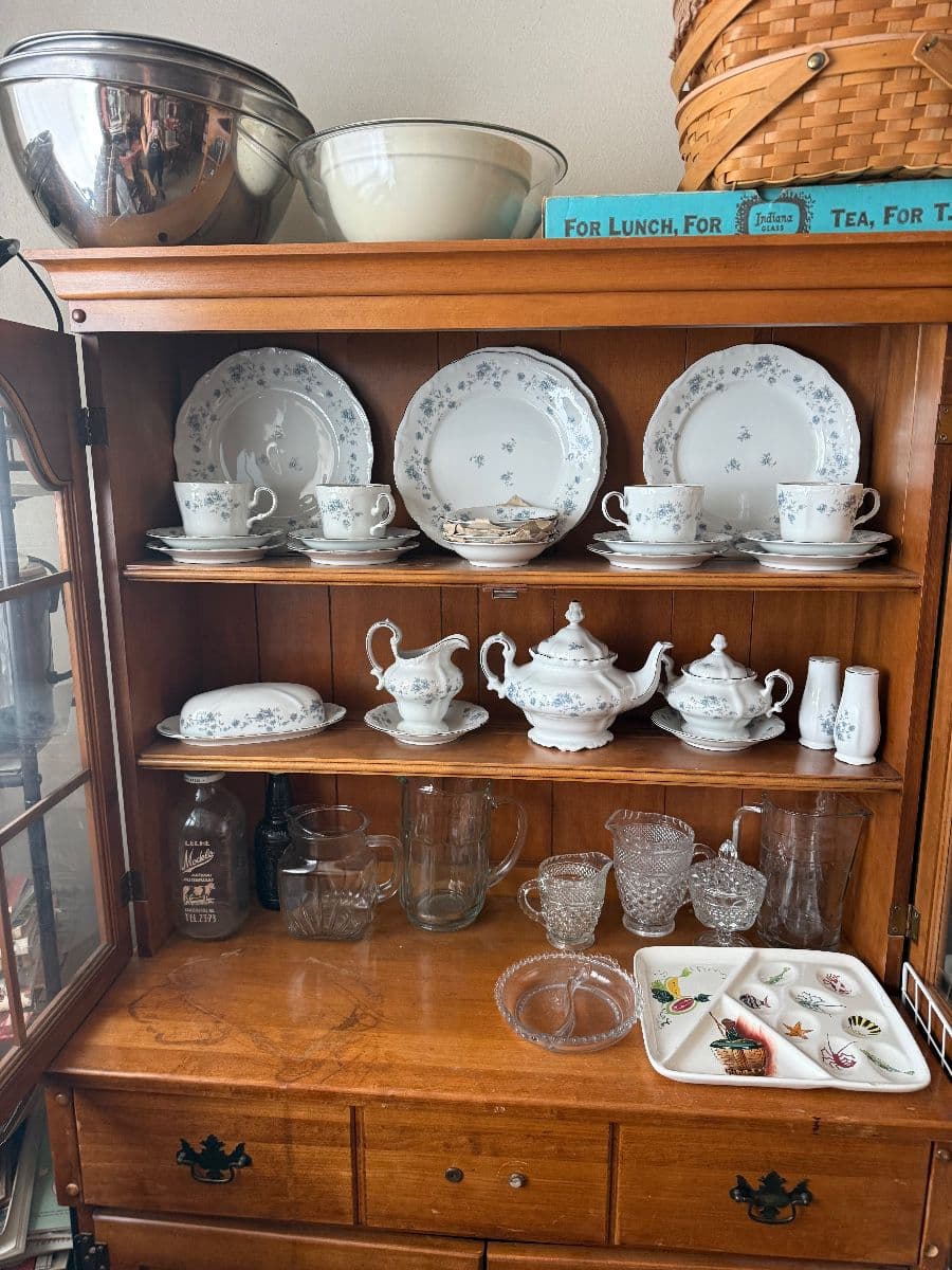 Packed Eclectic Collecters Sale photo 11