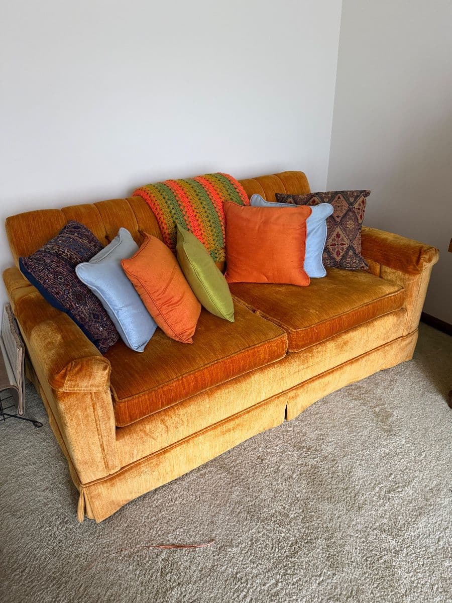Anna Williams Downsizing Sale photo 7