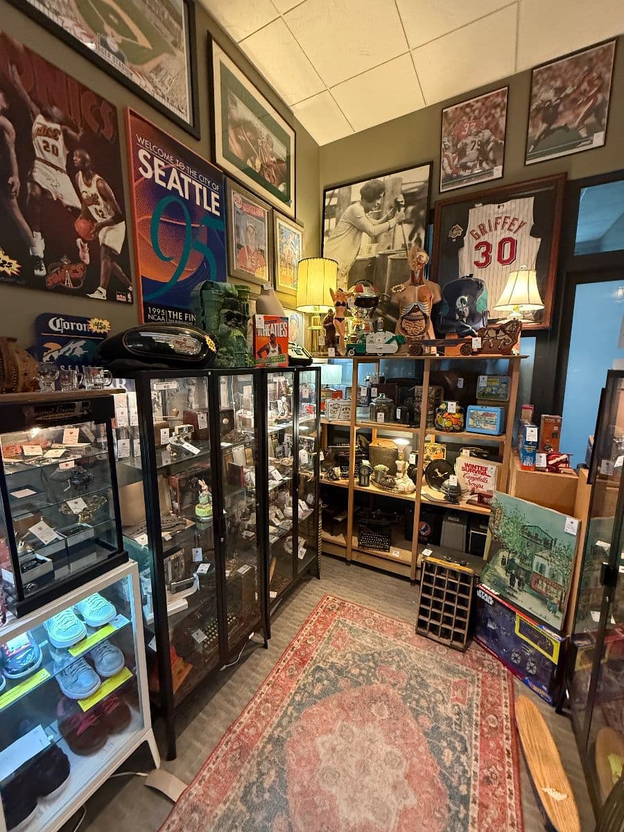 MAGNOLIA VINTAGE WAREHOUSE SALE 50% OFF ALL YELLOW TAGS photo 1