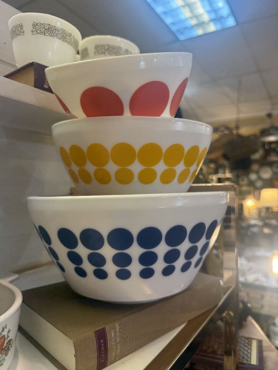 September Stunners Estate Sale photo 1