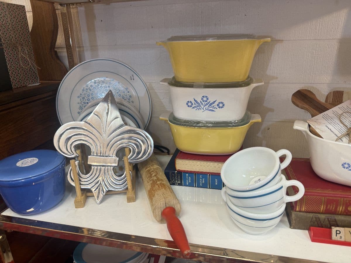 September Stunners Estate Sale photo 2