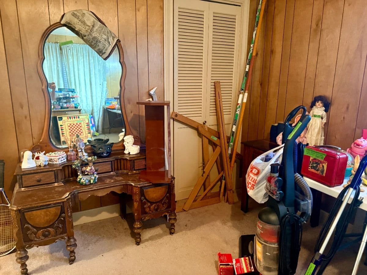Garoni Living Estate Sale photo 4