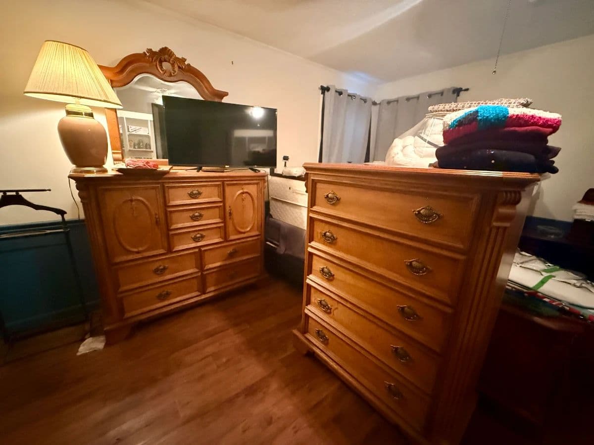 Garoni Living Estate Sale photo 5