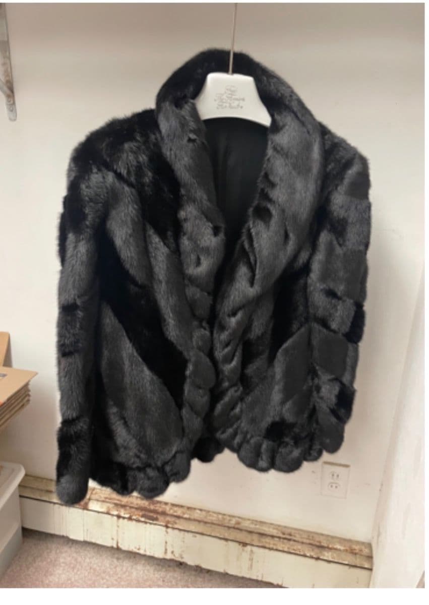 Hicksville Online Auction photo 12
