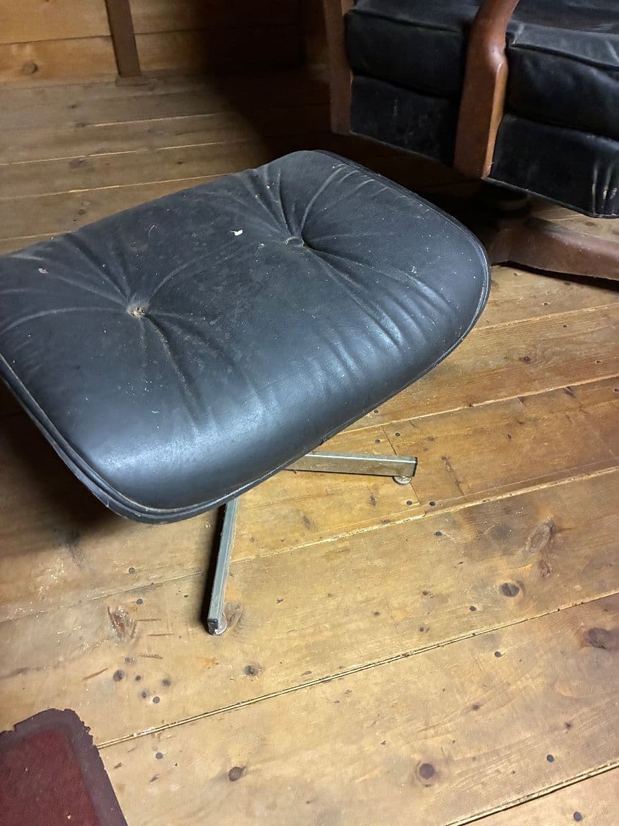 Partial Contents of Mid Century Home photo 5