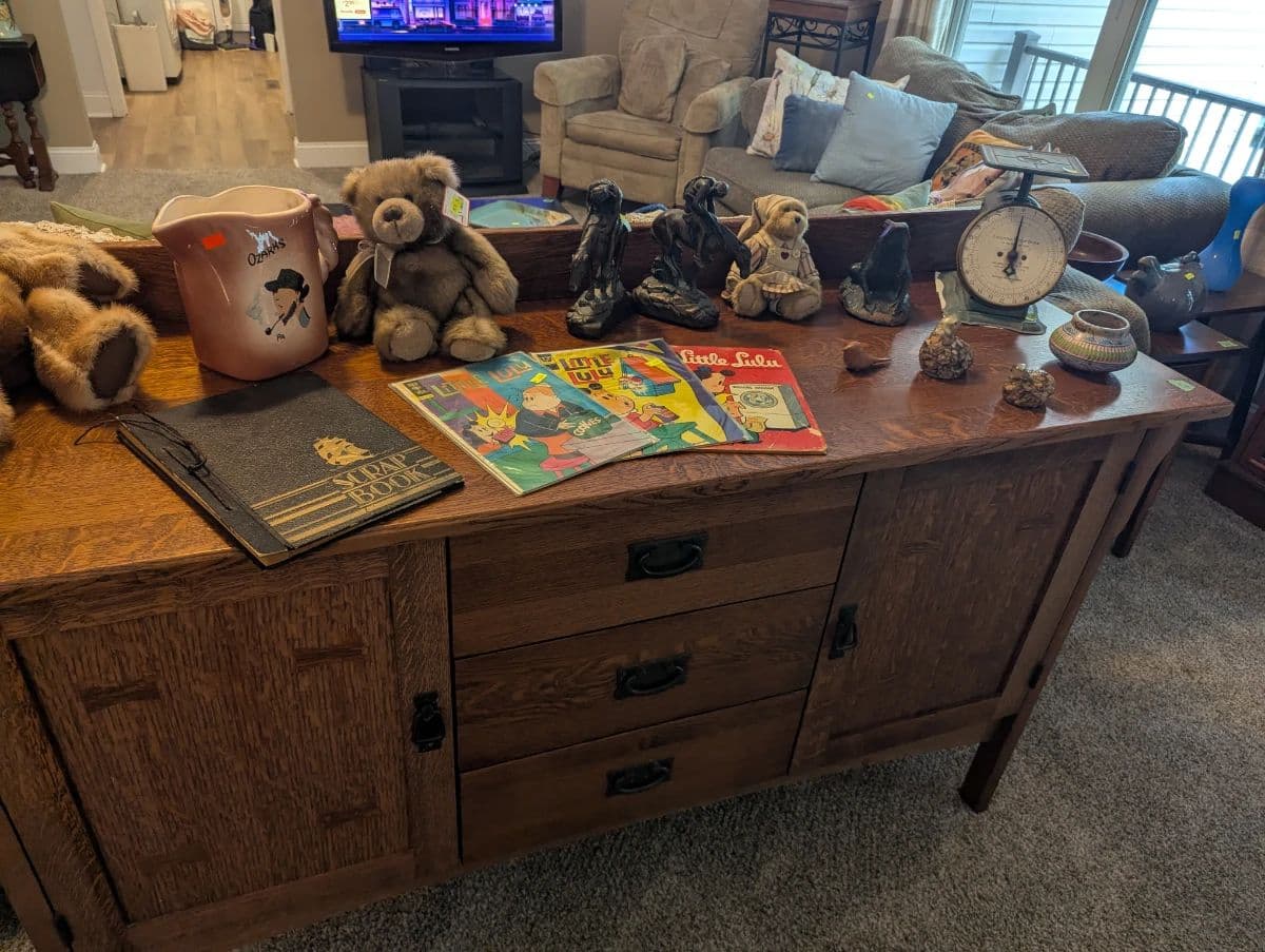 Estate Sale! Farmhouse Furniture, Vintage Xmas, Quilting, Collectibles, Kitchen, Yard Decor & More! photo 11