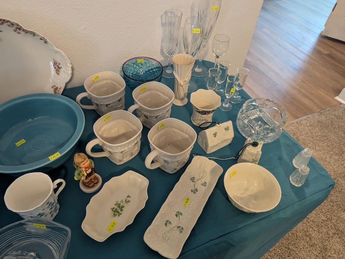 Estate Sale! Farmhouse Furniture, Vintage Xmas, Quilting, Collectibles, Kitchen, Yard Decor & More! photo 10