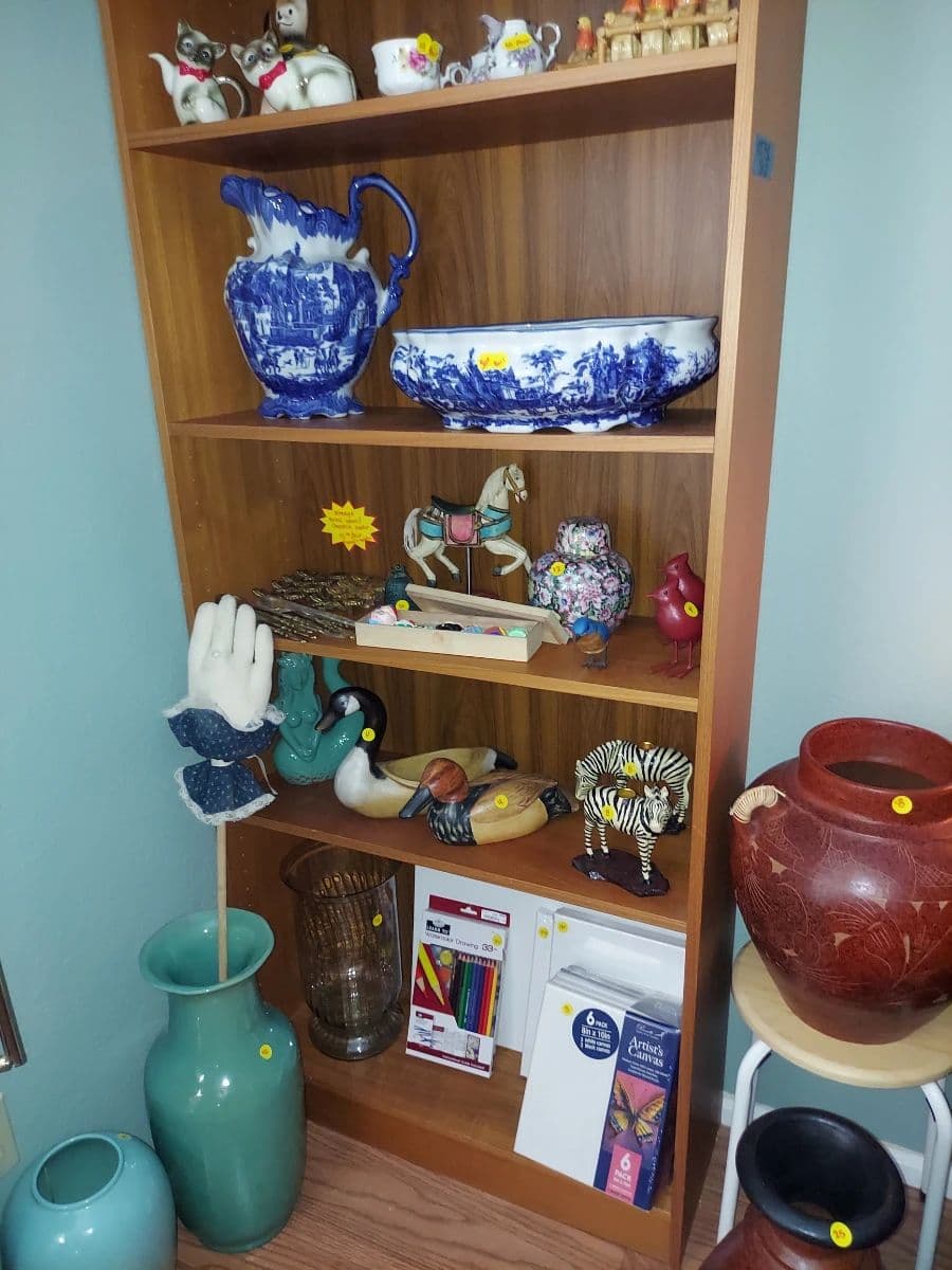 FANTASTICAL HOME FULL OF COLLECTABLES, TRINKETS AND VINTAGE CLOTHING IN GILBERT THIS WEEKEND! photo 5