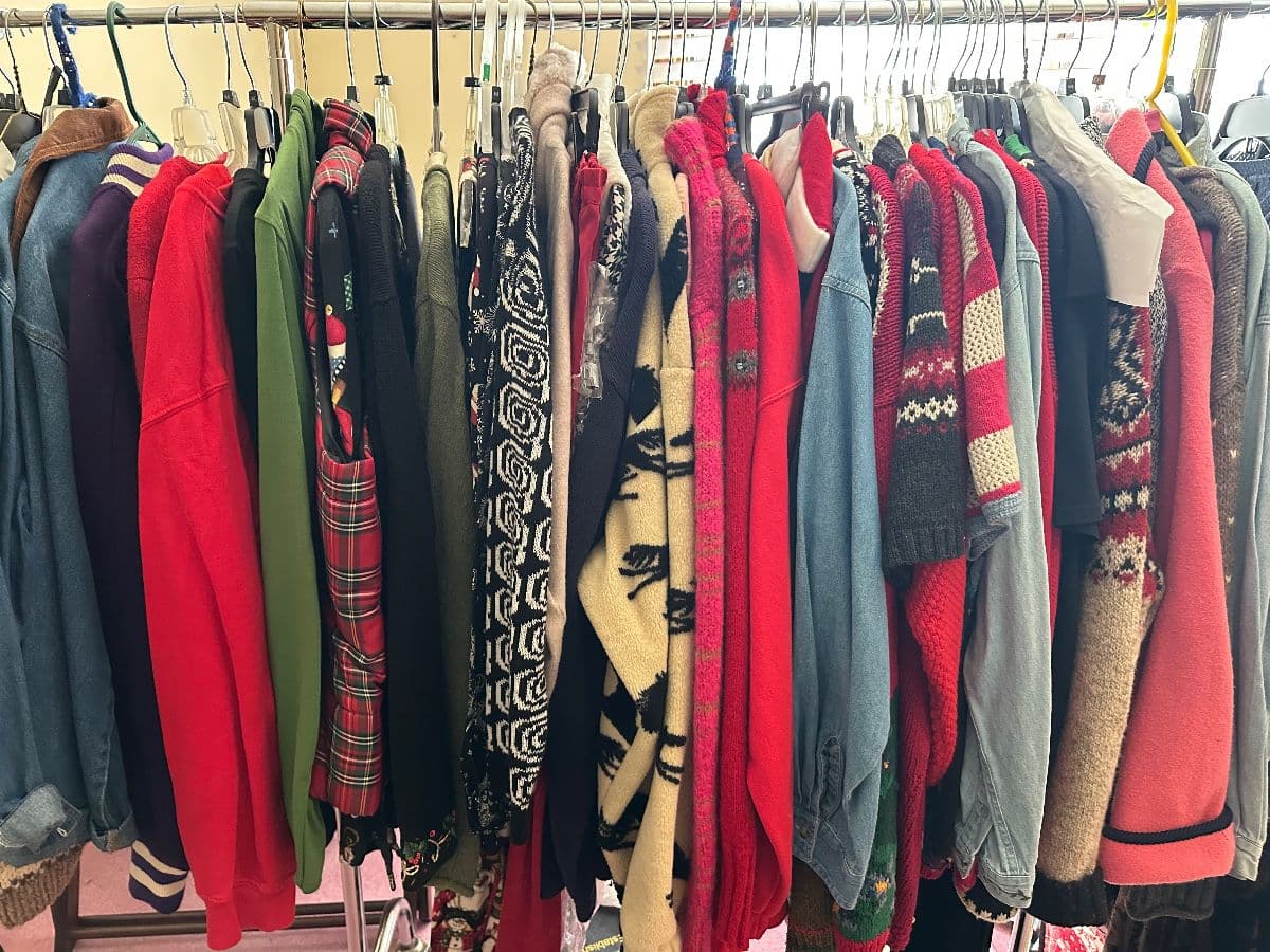 Beaverton, Estate Sale photo 8