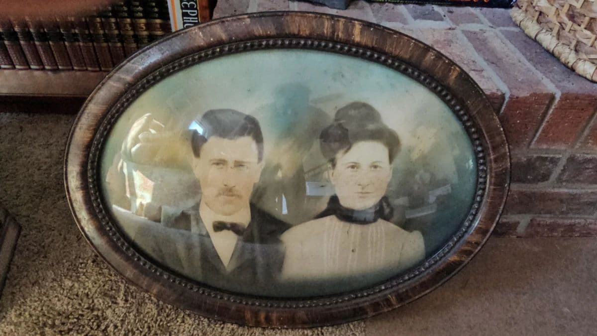 Rocky River Estate Sale – Railroad History, Vintage Finds, Jewelry & a Lifetime Collection photo 1
