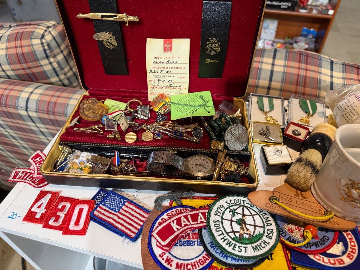 MT Barn Sale! Tons of Tools, Chevrolet Collectibles, and Vintage Treasures! photo 3