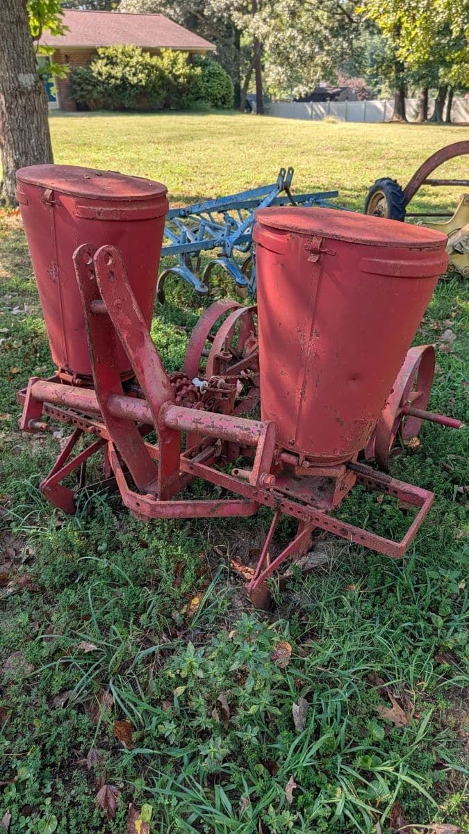 Midway Estate Sale photo 11