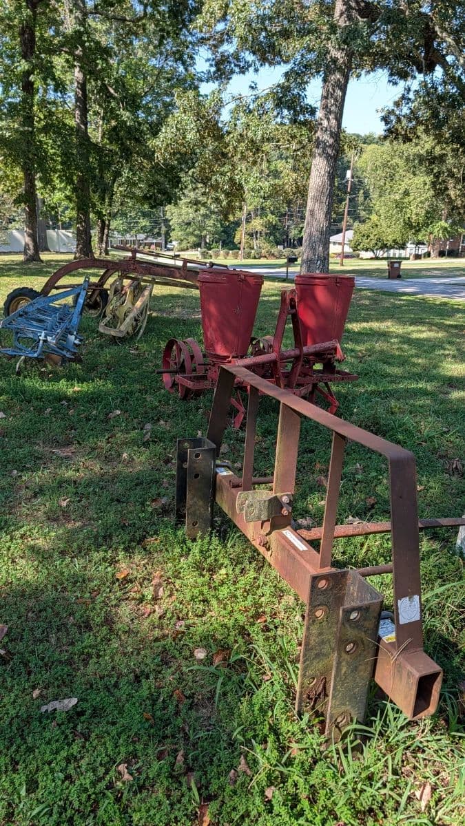 Midway Estate Sale photo 9