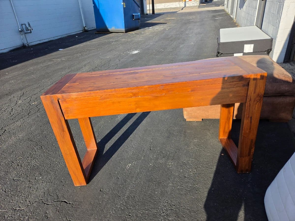 Final inventory plus Staging furniture photo 7