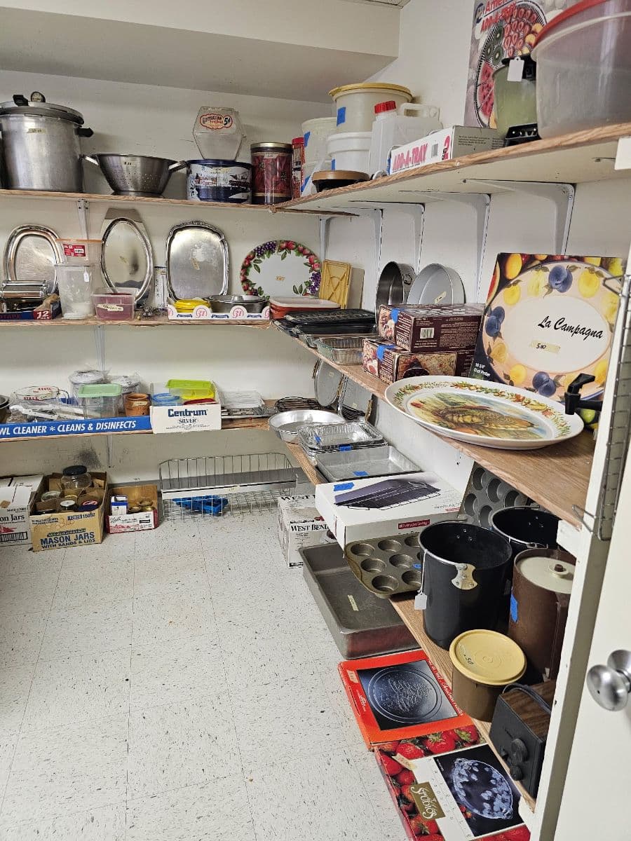 “Fall” For Some Neat Items Estate Sale by S and S Estate Sales photo 10