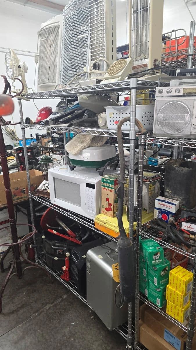 J House Ministries Electronics Estate Sale photo 2