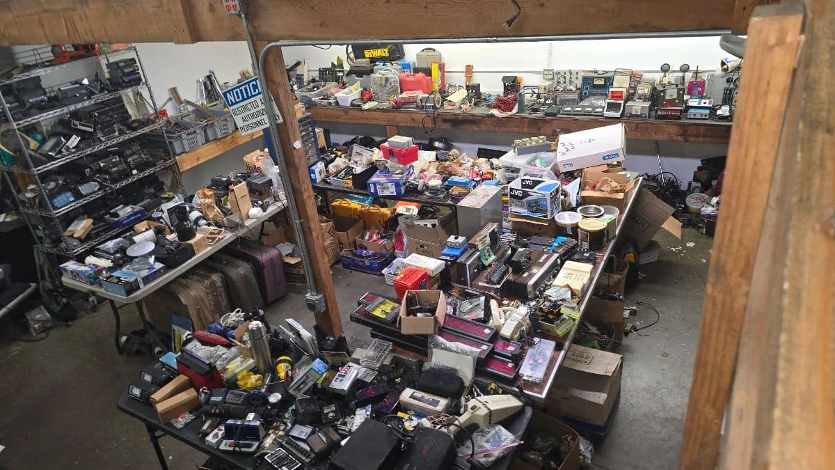 J House Ministries Electronics Estate Sale photo 4