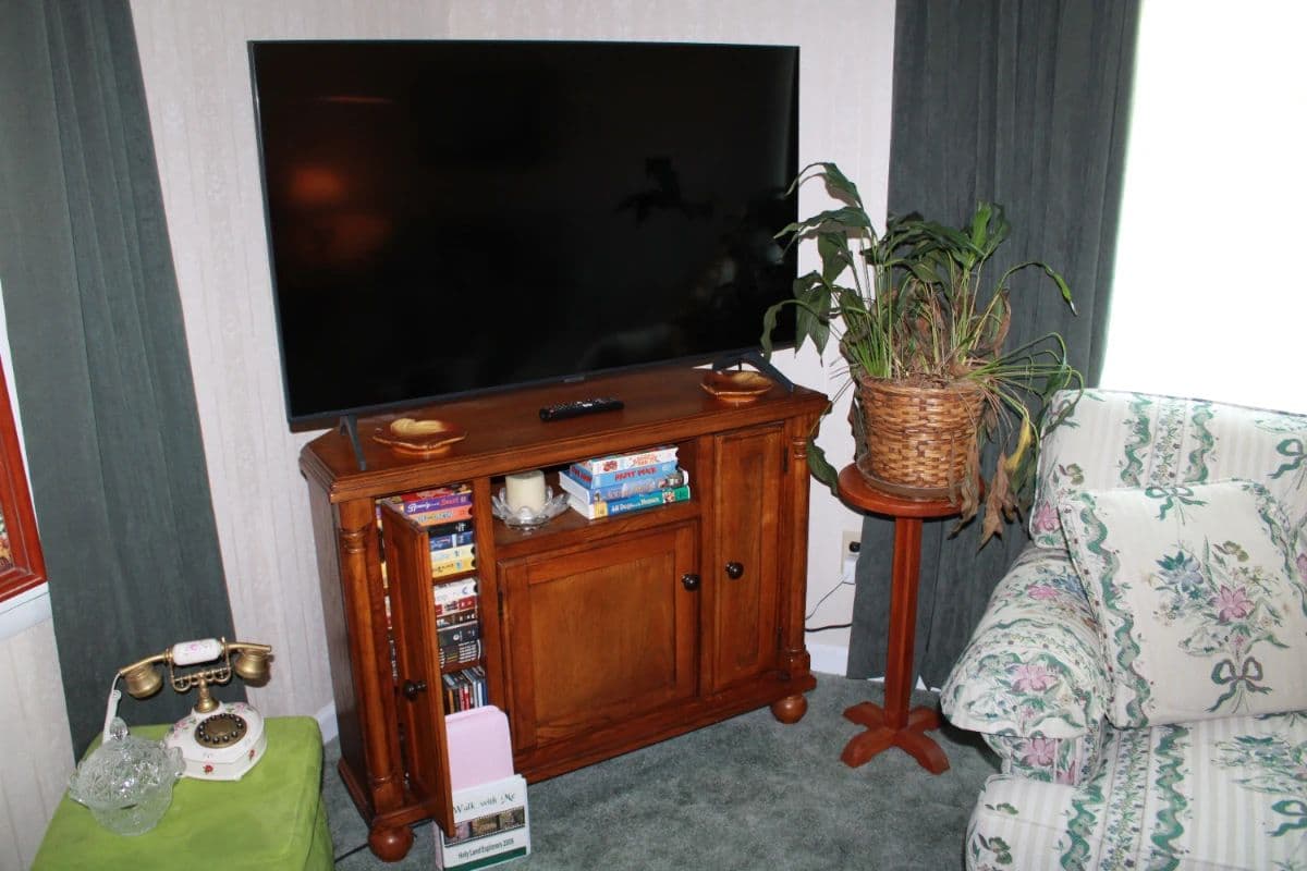 Going down Nostalgia lane at a cool, vibrant and fun Johnson City home photo 6