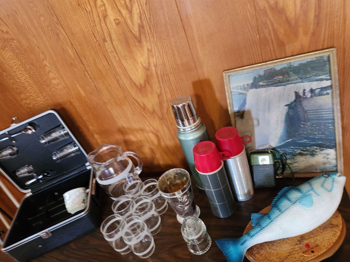 Aerl Estate Sale photo 8
