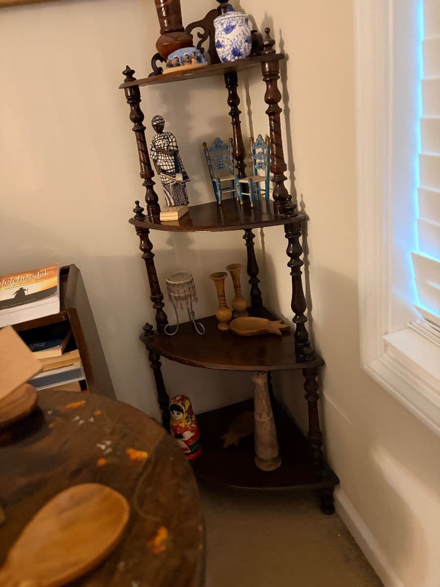 World Travelers, Golf Clubs, Tools, Huge Book Collection, Decor, Furniture, Toys photo 11