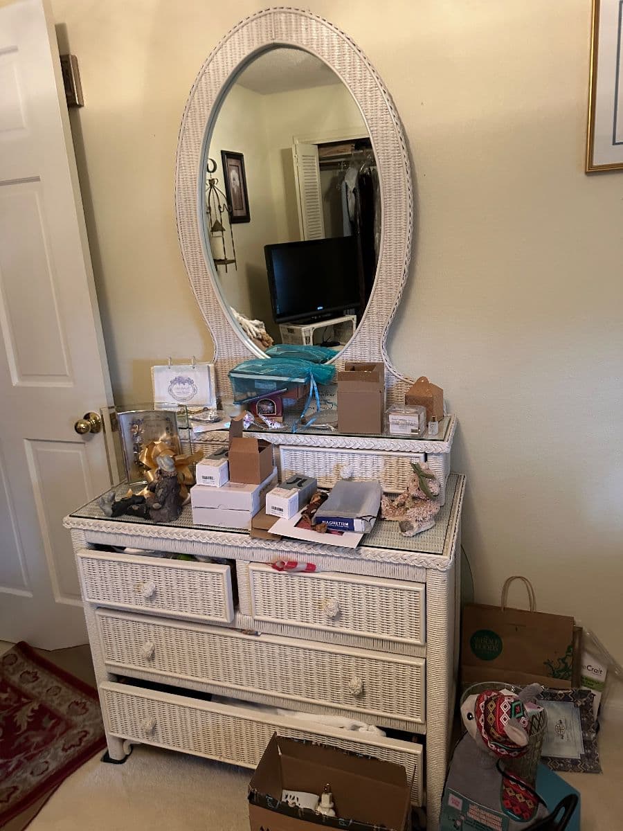 Estate sale in Lakeway photo 11