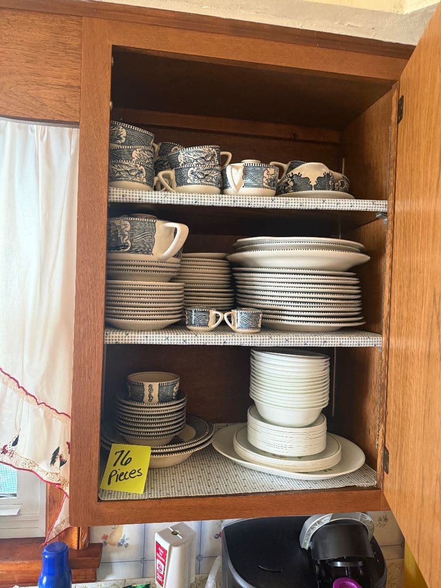 Estate Sale photo 4