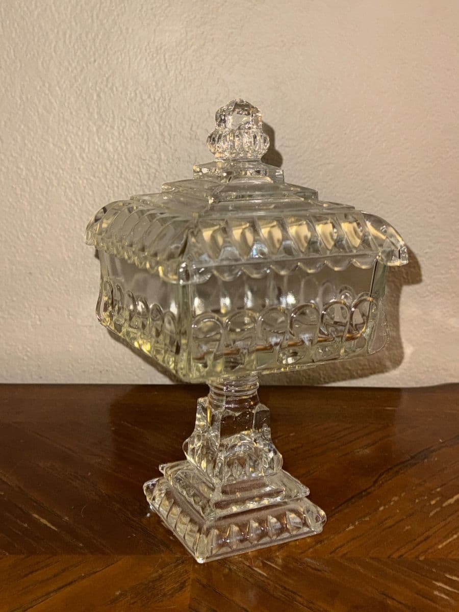 Amazing Vintage Antique & Collectibles Estate Sale Tons Of Jewelry photo 6