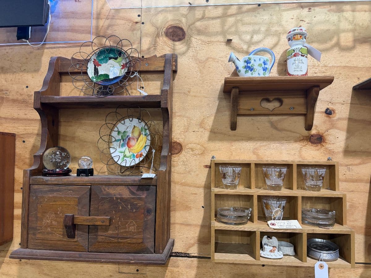 MCM and Retro Goods Galore! Vintage Housewares & Barware! Fabulous Original Art photo 10