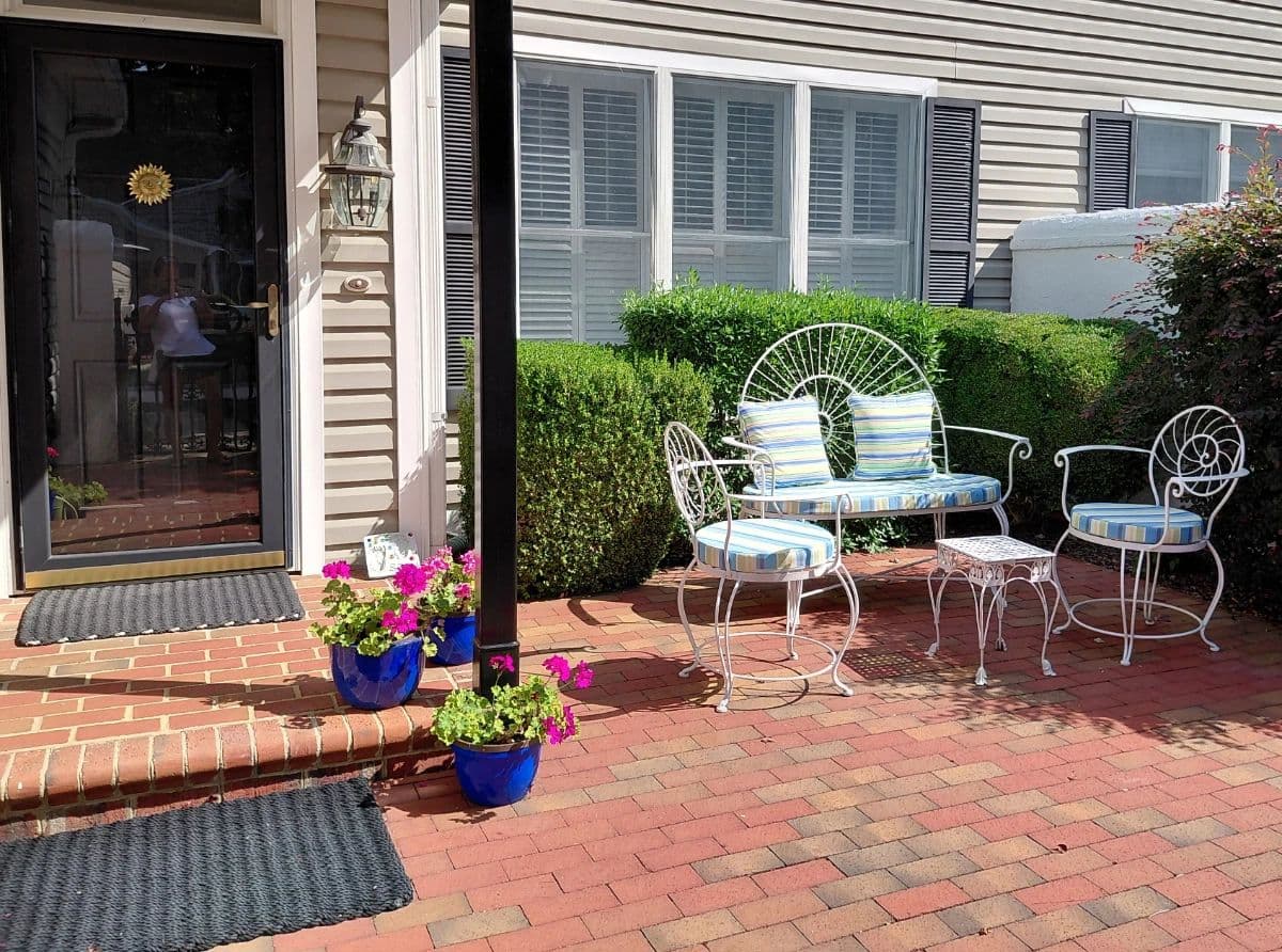 Comfortable Surroundings. Estate Sale Hosted by AAA Organizing and Estate Sales LLC photo 2