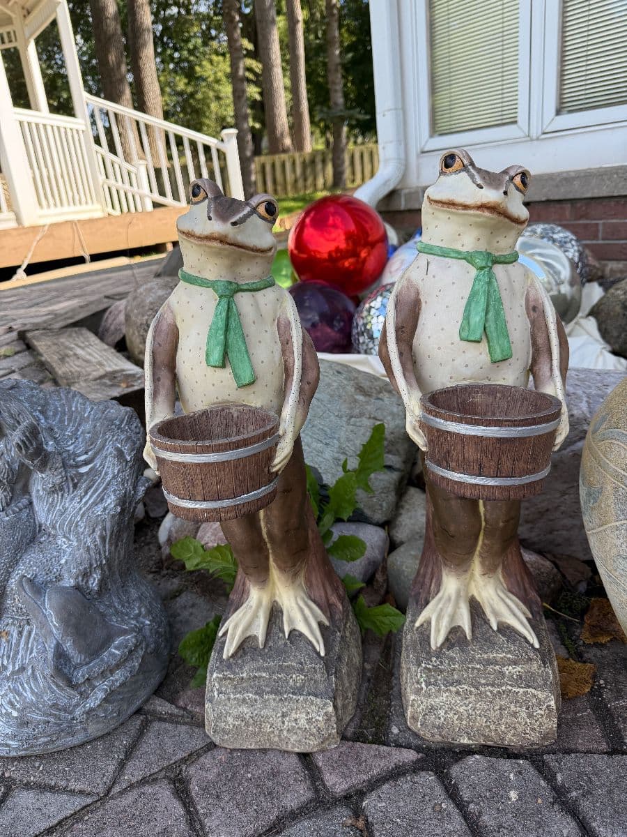 FENTON 2-PART ESTATE SALE – PART 1 | Christmas • Fashion • MCM • Home & Garden photo 4