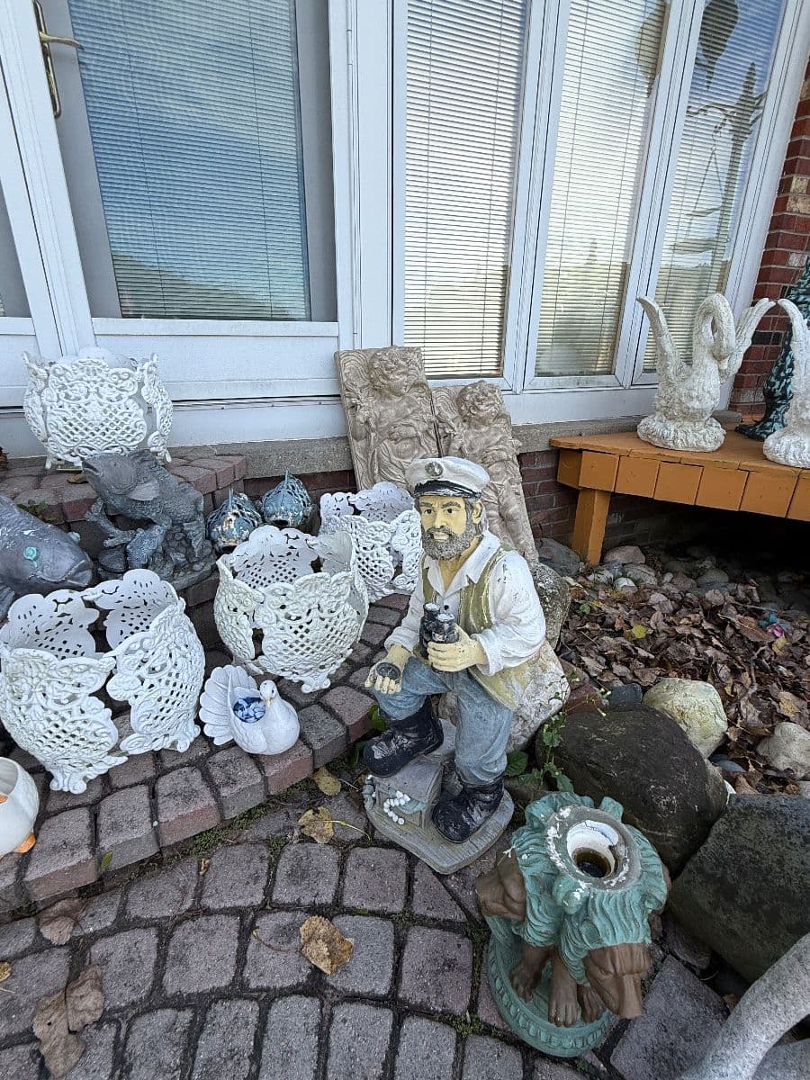 FENTON 2-PART ESTATE SALE – PART 1 | Christmas • Fashion • MCM • Home & Garden photo 6