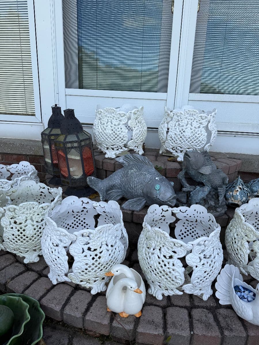 FENTON 2-PART ESTATE SALE – PART 1 | Christmas • Fashion • MCM • Home & Garden photo 5