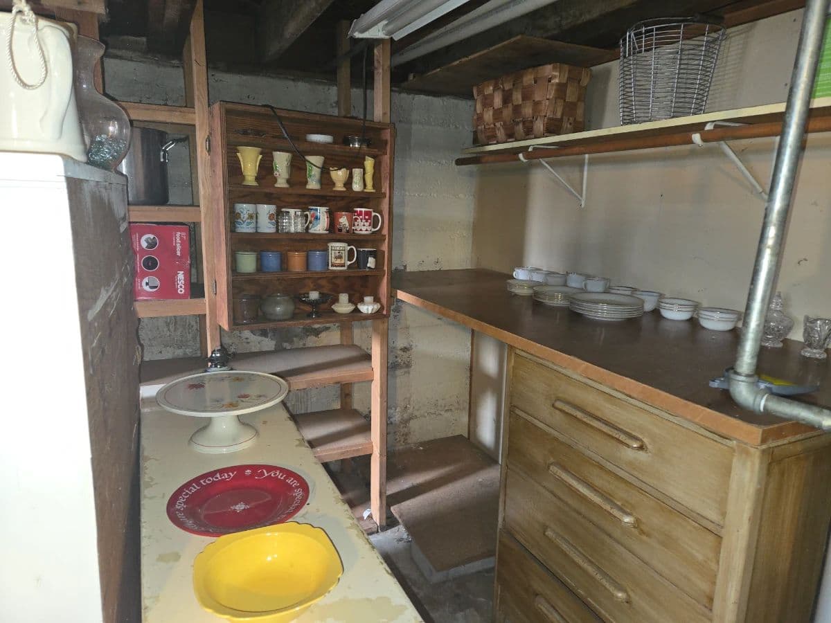 Mega Estate Liquidation & Dig In Portland! photo 11