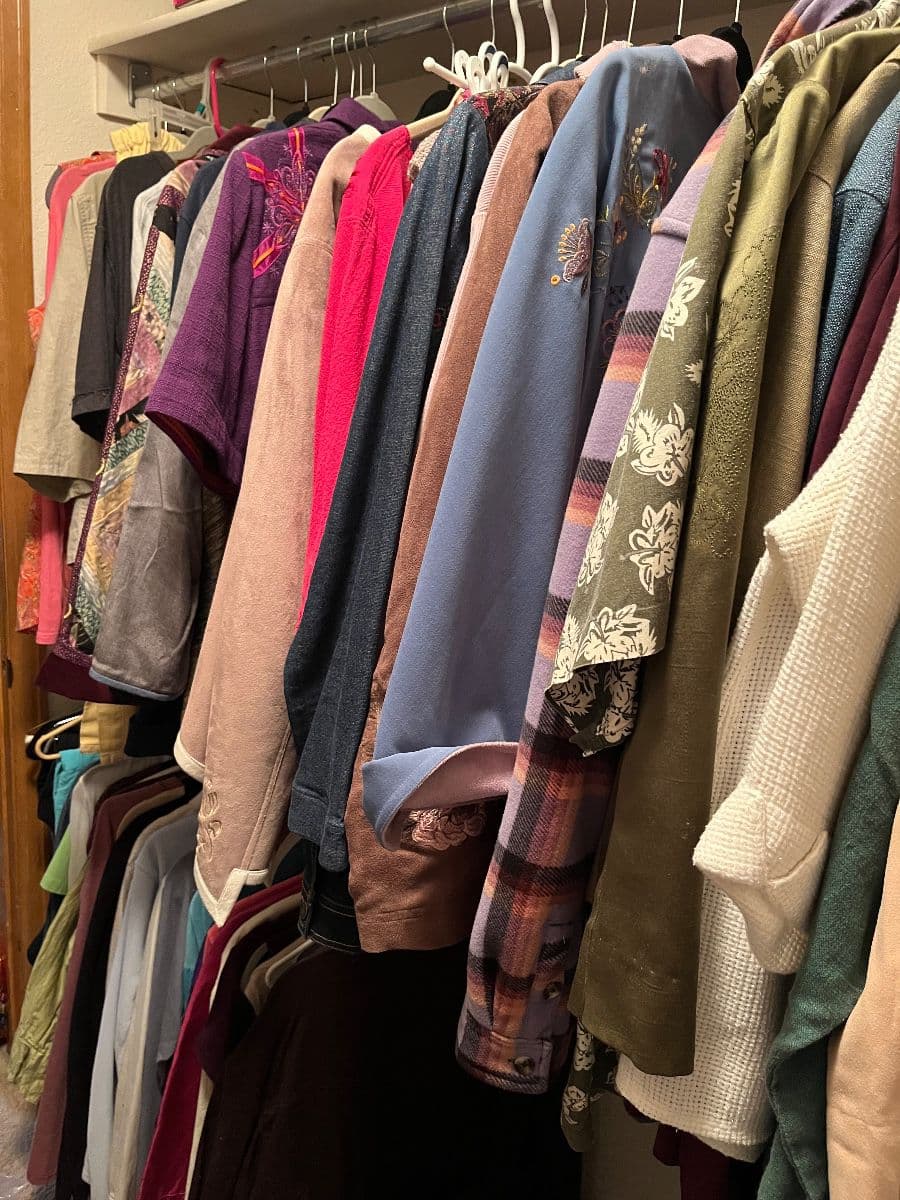 Broadmoorings Estate Sale photo 4
