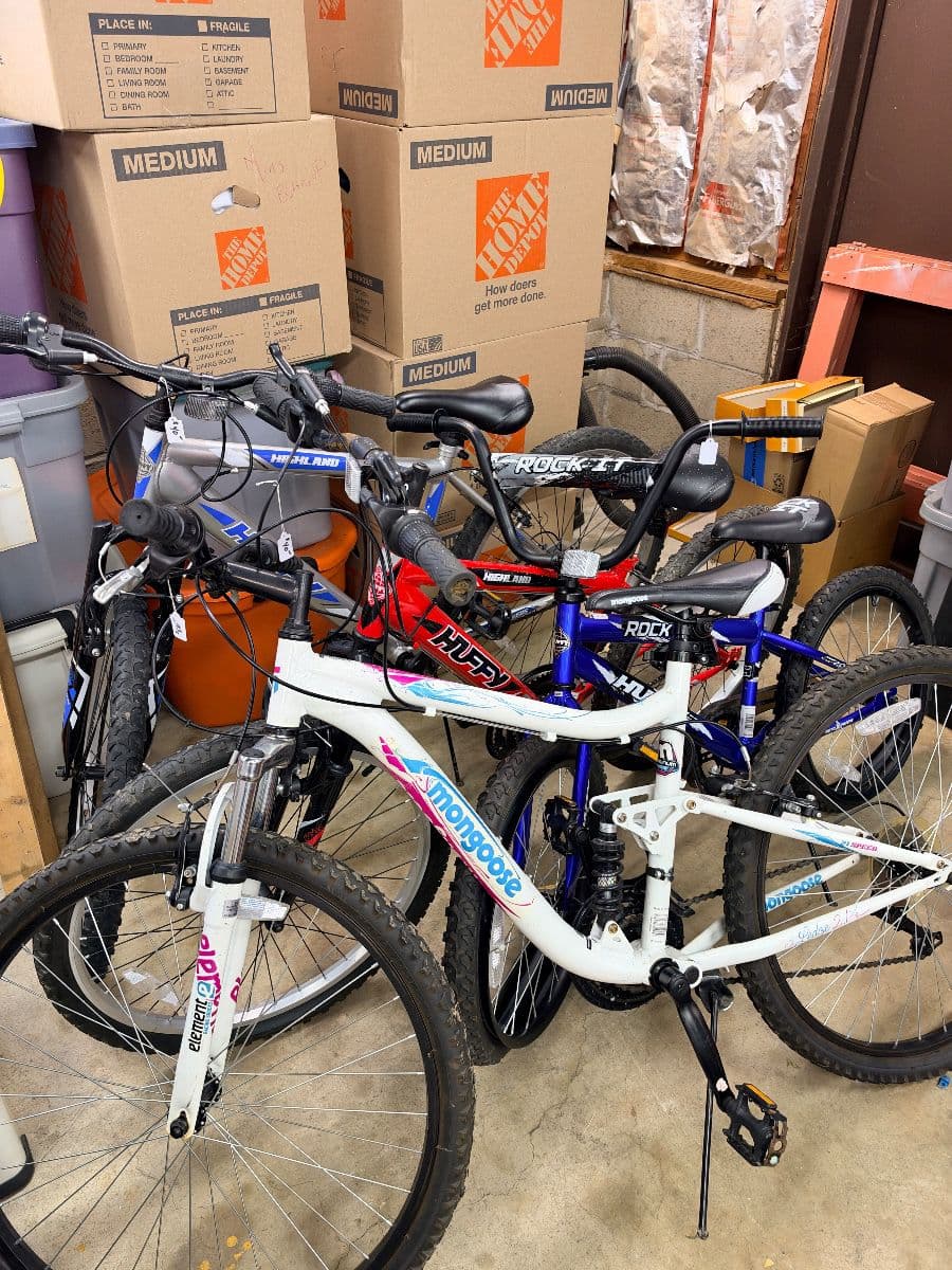 Take 2! Chagrin Falls house clear out! 1 day. everything- must-go sale + OPEN HOUSE! photo 6