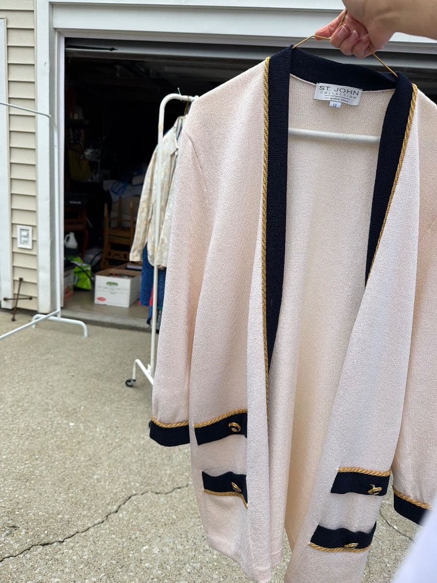Vintage women’s clothing, fabrics, crafts photo 2