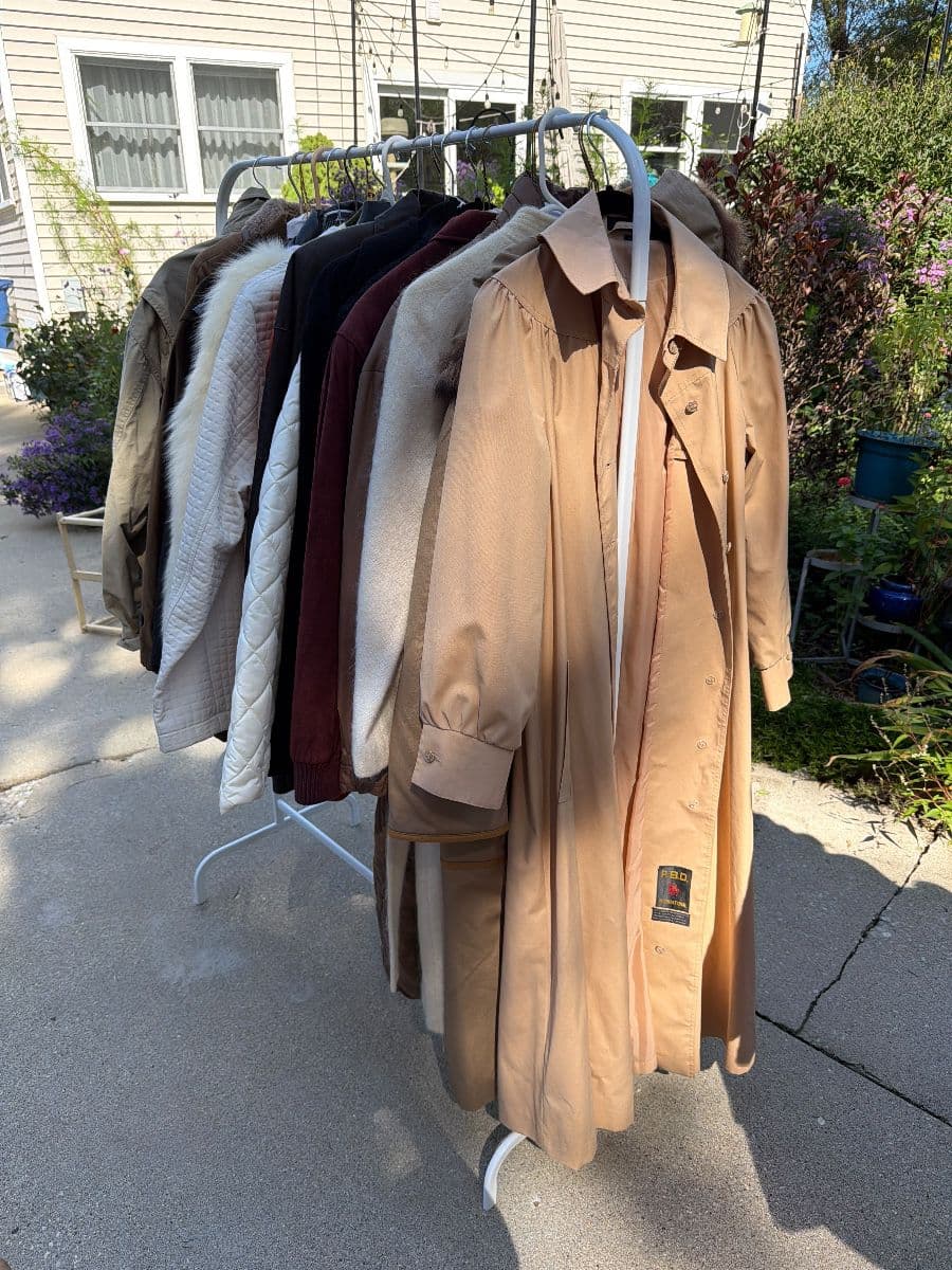 Vintage women’s clothing, fabrics, crafts photo 12