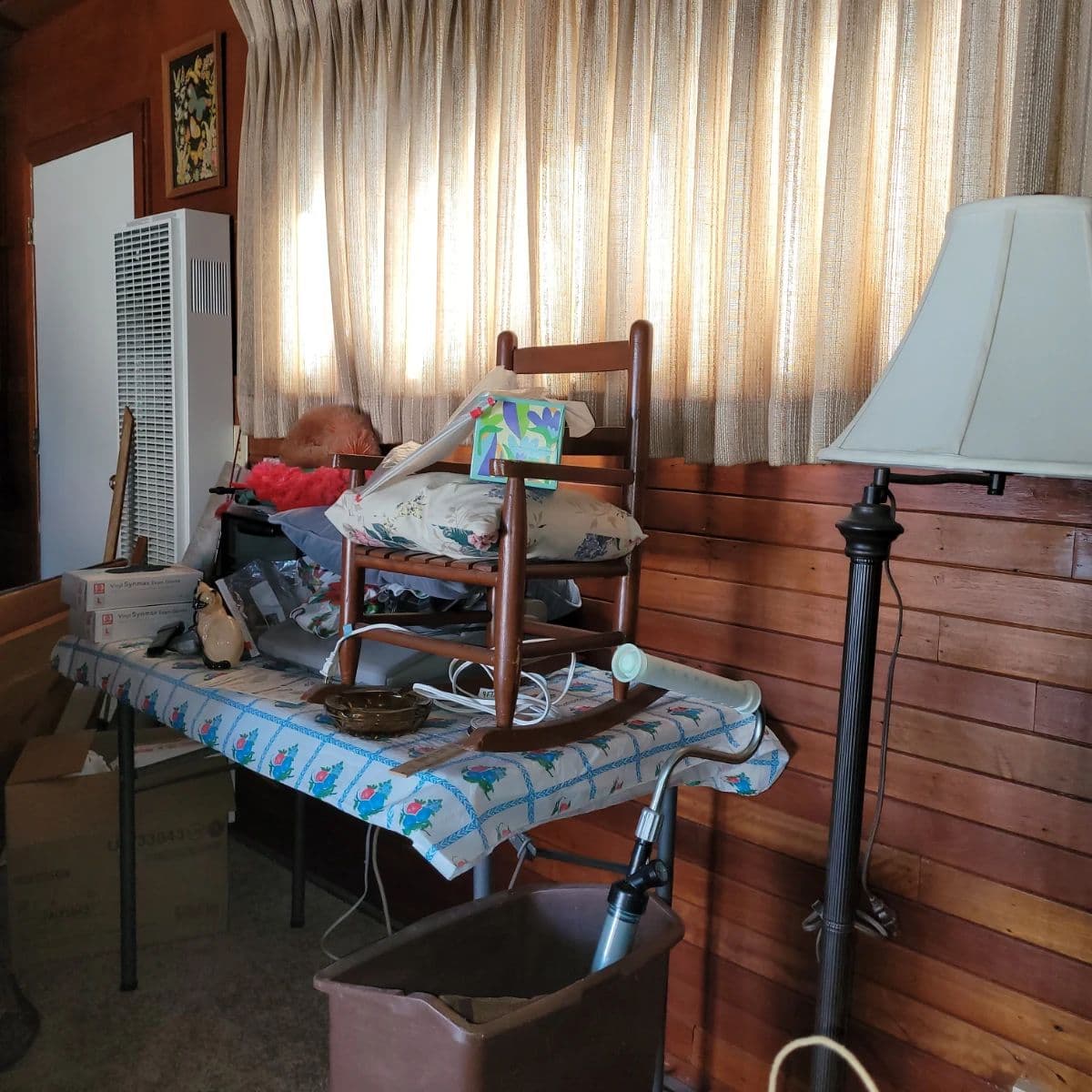 A Vintage Walk-Time Capsule in Ontario photo 6