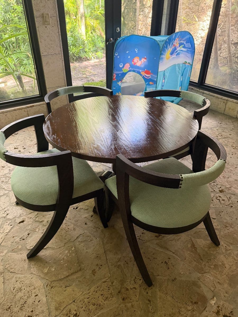 Ponce-Davis Home Professionally Decorated. Contents for Sale. photo 5